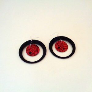 Boucles d'oreille en carton - "Grandes créoles plus une" - Noir/Rouge nœuds - Argent 925 – Image 3