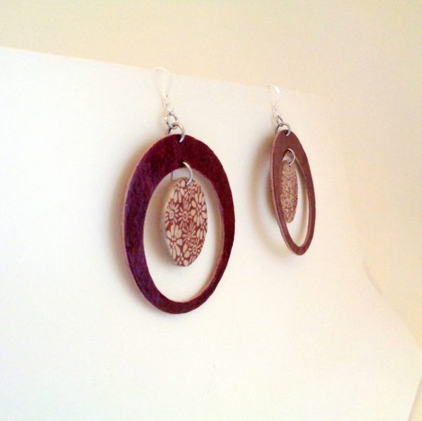 Boucles d'oreille en carton - Grandes créoles plus une - Bordeaux/Fleurs bordeaux - Argent 925