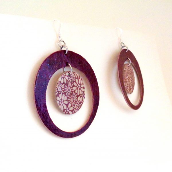 Boucles d'oreille en carton - Grandes créoles plus une - Bordeaux/Fleurs bordeaux - Argent 925