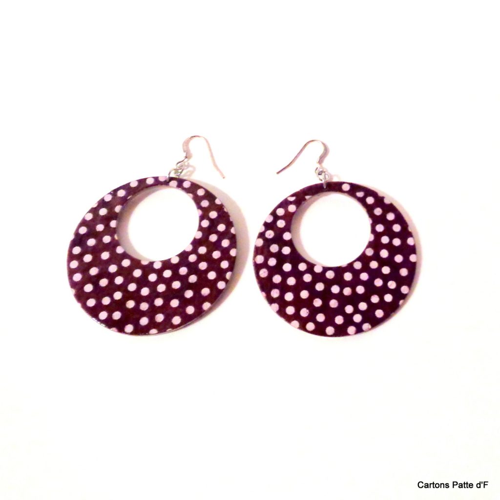 Boucles d'oreille en carton - Grandes Créoles - Marron à petits pois blancs - Argent 925