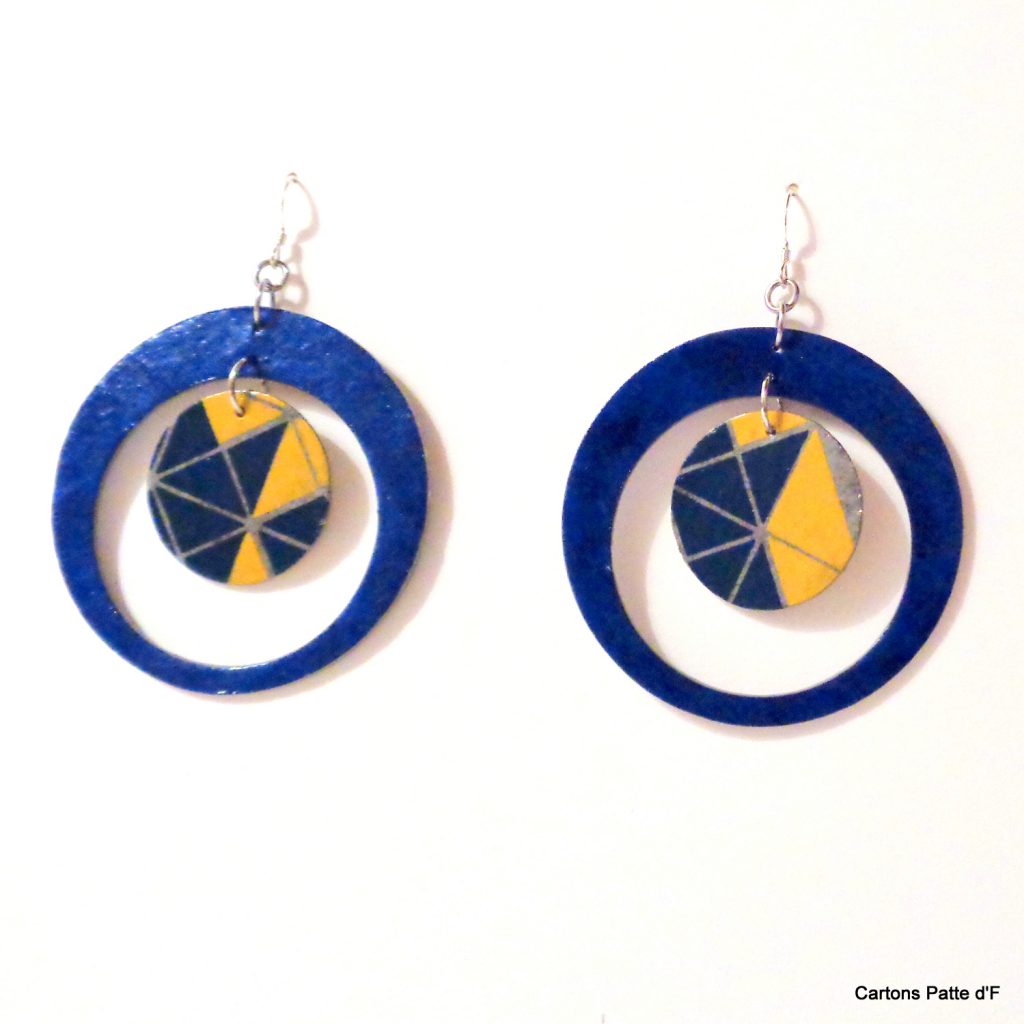 Boucles d'oreille en carton - "Grandes créoles plus une" - Bleu/Bleu et jaune Géo - Argent 925