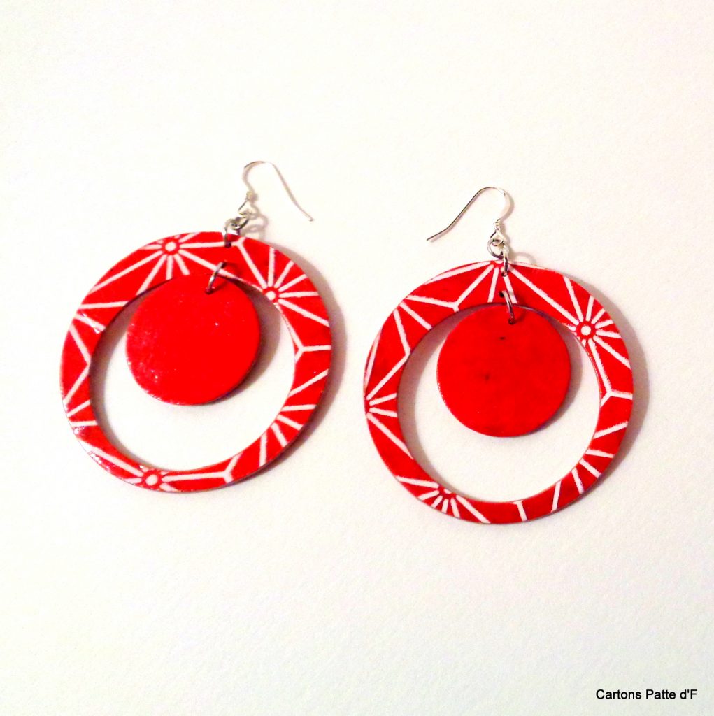 Boucles d'oreille en carton - "Grandes créoles plus une" - Rouge étoilé/Rouge - Argent 925