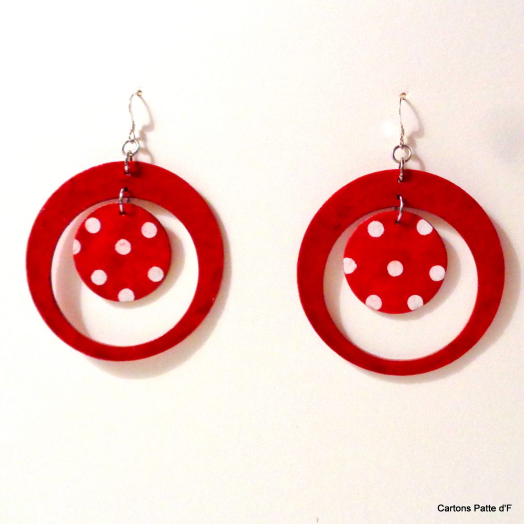 Boucles d'oreille en carton - "Grandes créoles plus une" - Rouge/Rouge petits pois blancs - Argent 925