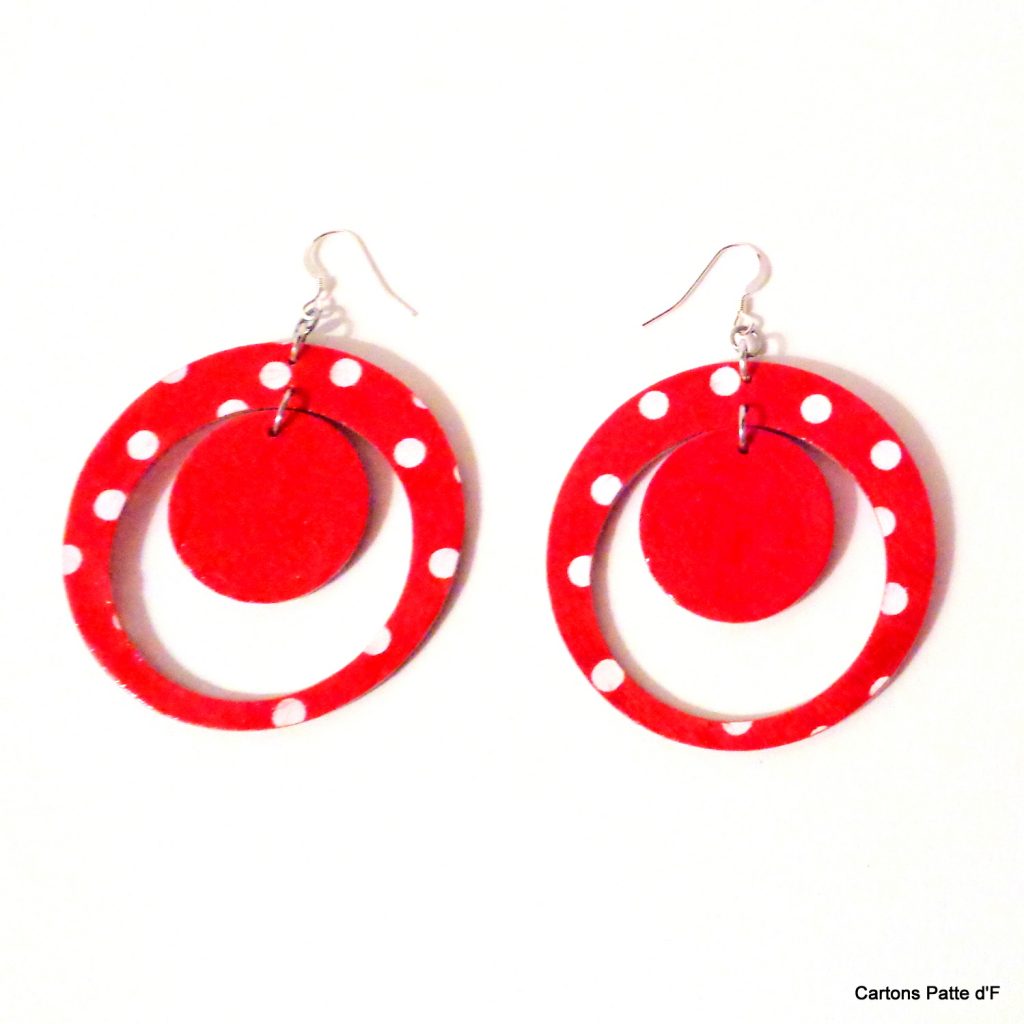 Boucles d'oreille en carton - "Grandes créoles plus une" - Rouge à petits pois blancs/Rouge - Argent 925