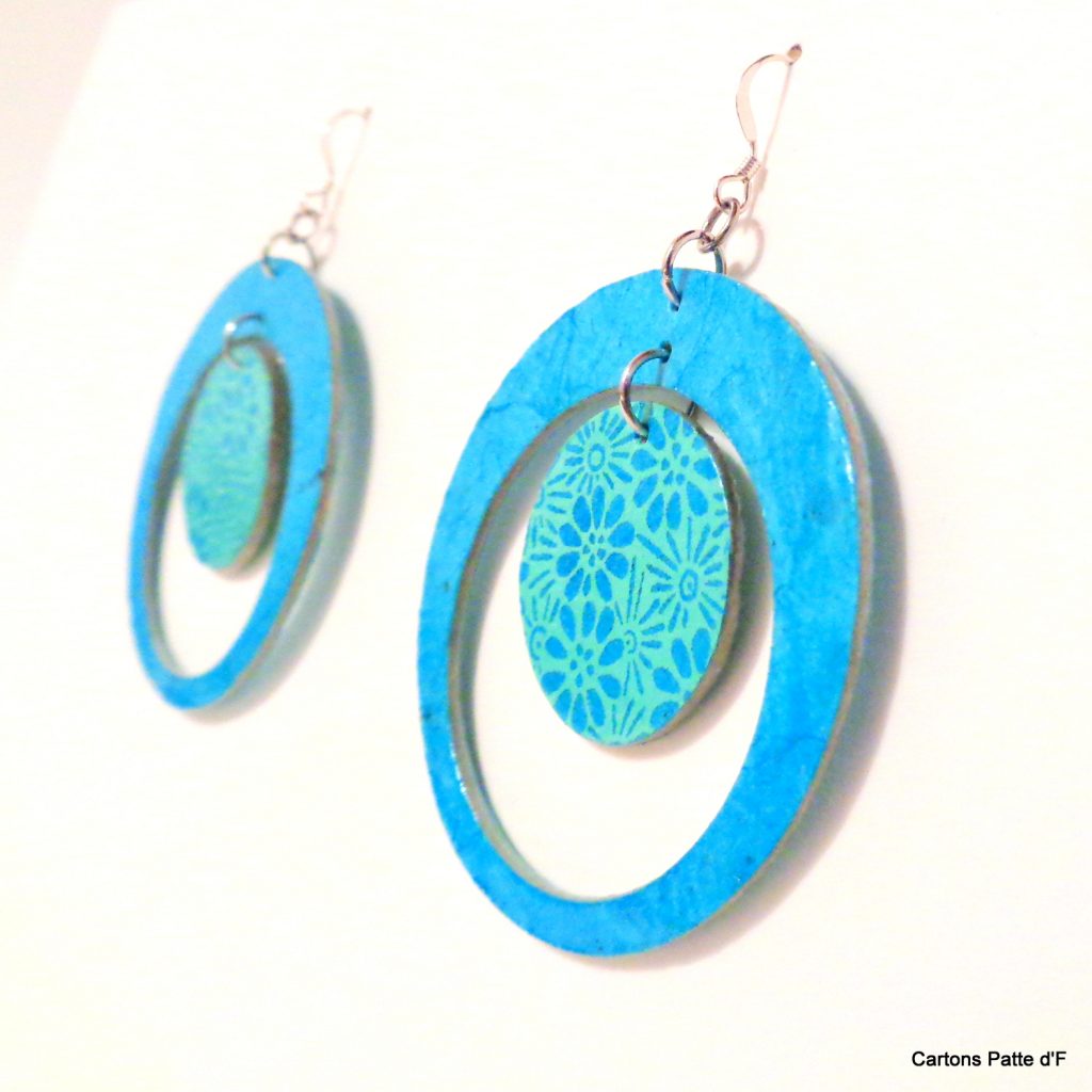 Boucles d'oreille en carton - "Grandes créoles plus une" - Bleu turquoise/Bleu fleurs turquoise- Argent 925