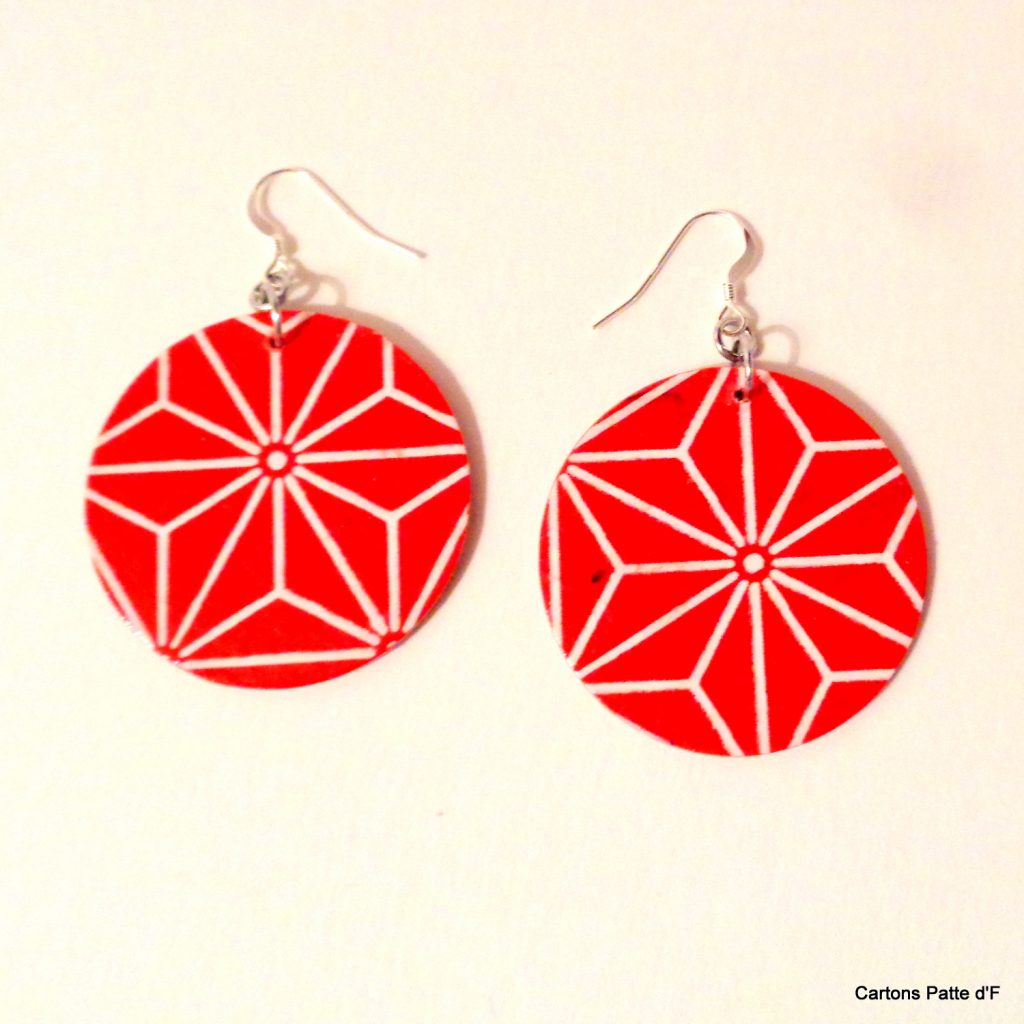Boucles d'oreille en carton - Rondes - Rouge étoilé - Argent 925