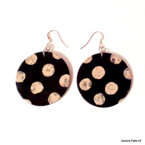 Boucles d'oreille en carton - Rondes - Noir pois - Argent 925 – Image 2