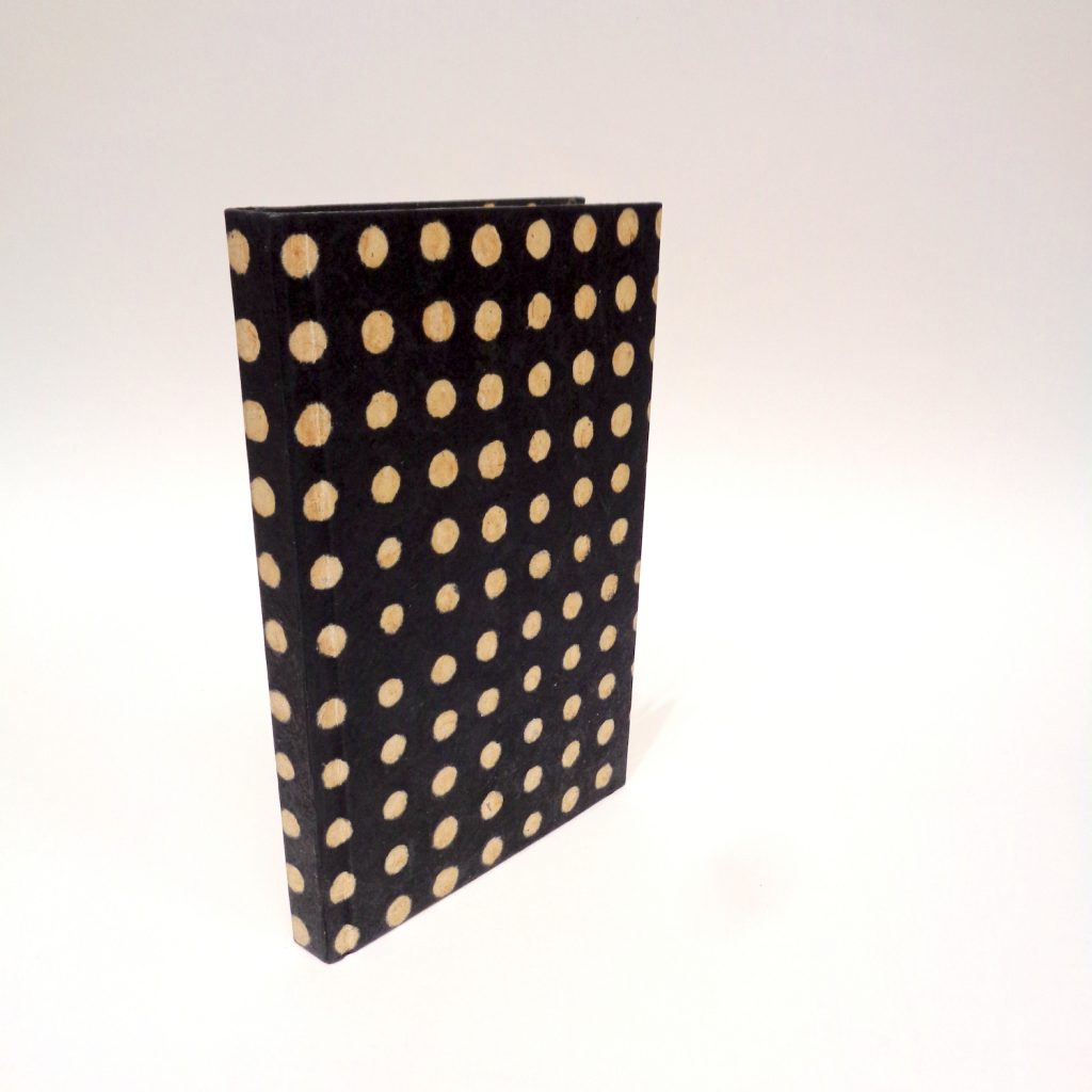 Carnet de poche - 11 cm x 16 cm - "Noir à pois" - 144 pages