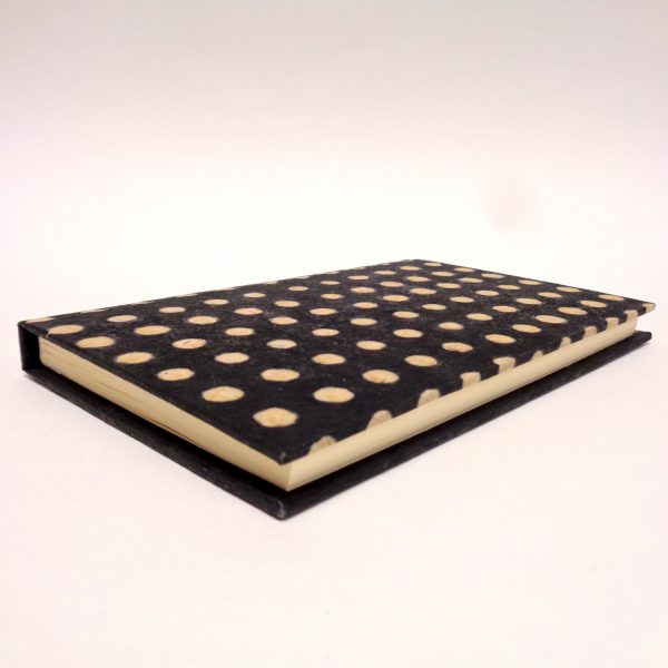 Carnet de poche - 11 cm x 16 cm - "Noir à pois" - 144 pages
