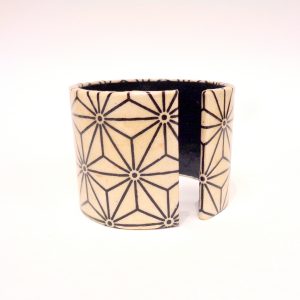 Bracelet manchette en carton - "Blanc étoilé" – Image 5