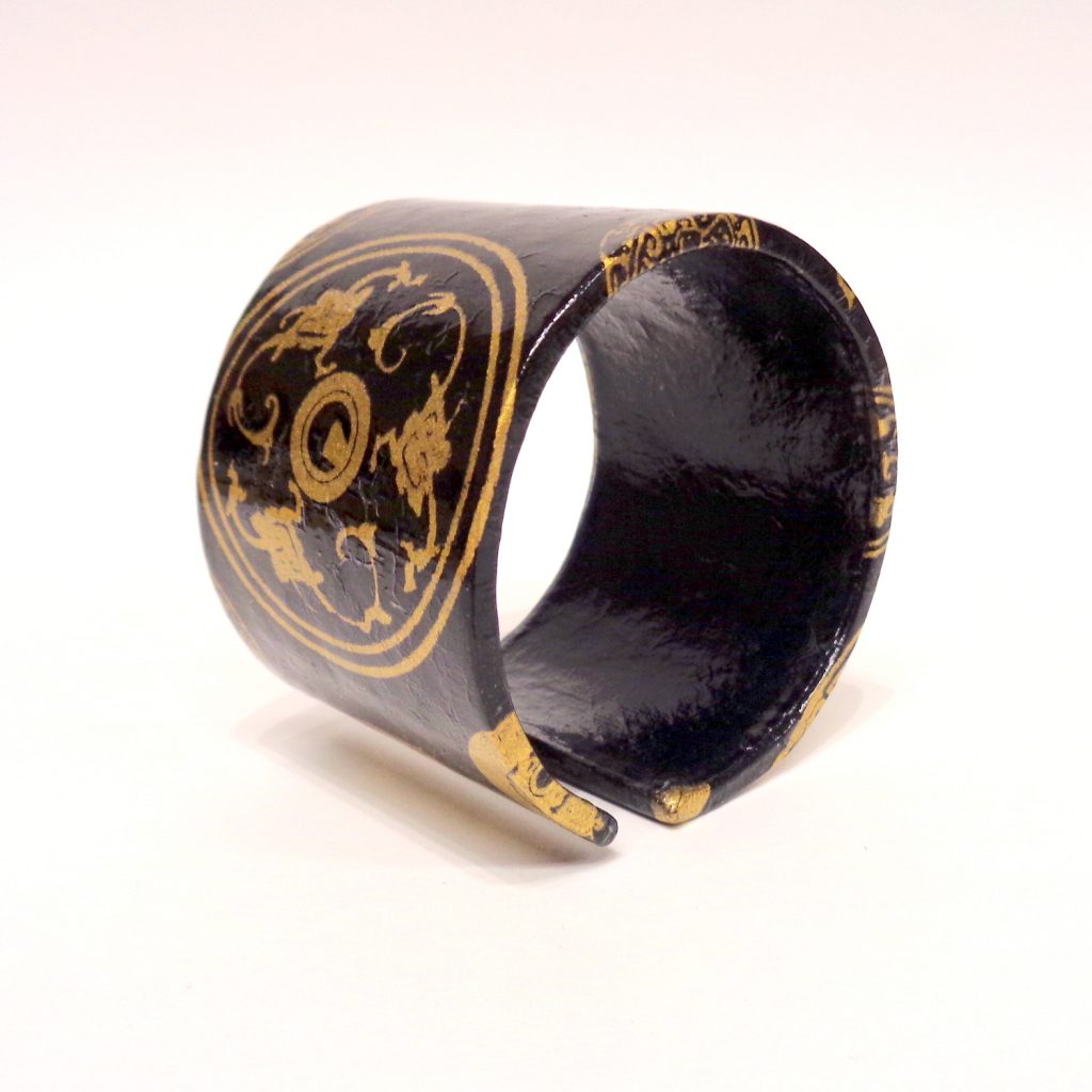 Bracelet manchette en carton - "Or noir"