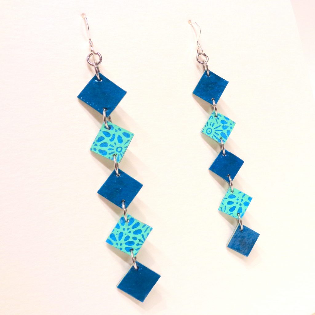 Boucles d'oreille en carton - Longues fines - Bleu Turquoise/Bleu fleurs turquoise - Argent 925