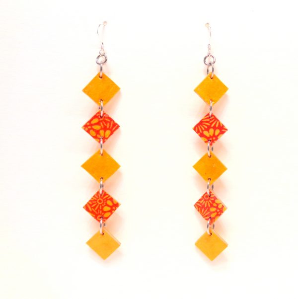 Boucles d'oreille en carton - Longues fines - Jaune Ocre/Orange fleurs - Argent 925