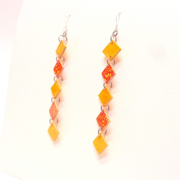 Boucles d'oreille en carton - Longues fines - Jaune Ocre/Orange fleurs - Argent 925