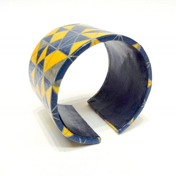 Bracelet manchette en carton - "Bleu et jaune Géo"