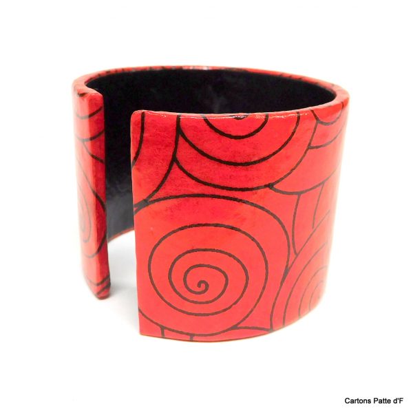 Bracelet manchette en carton - "Rouge et noir"