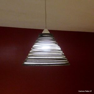 Suspension conique en carton de récupération – Image 6