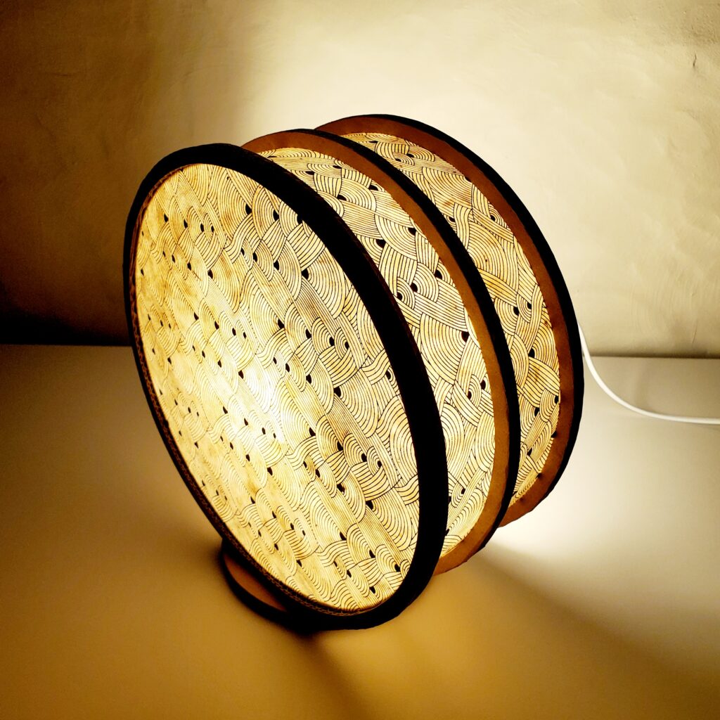 Lampe "Tambourin" en carton et papier Népalais Blanc Nœuds - 2025