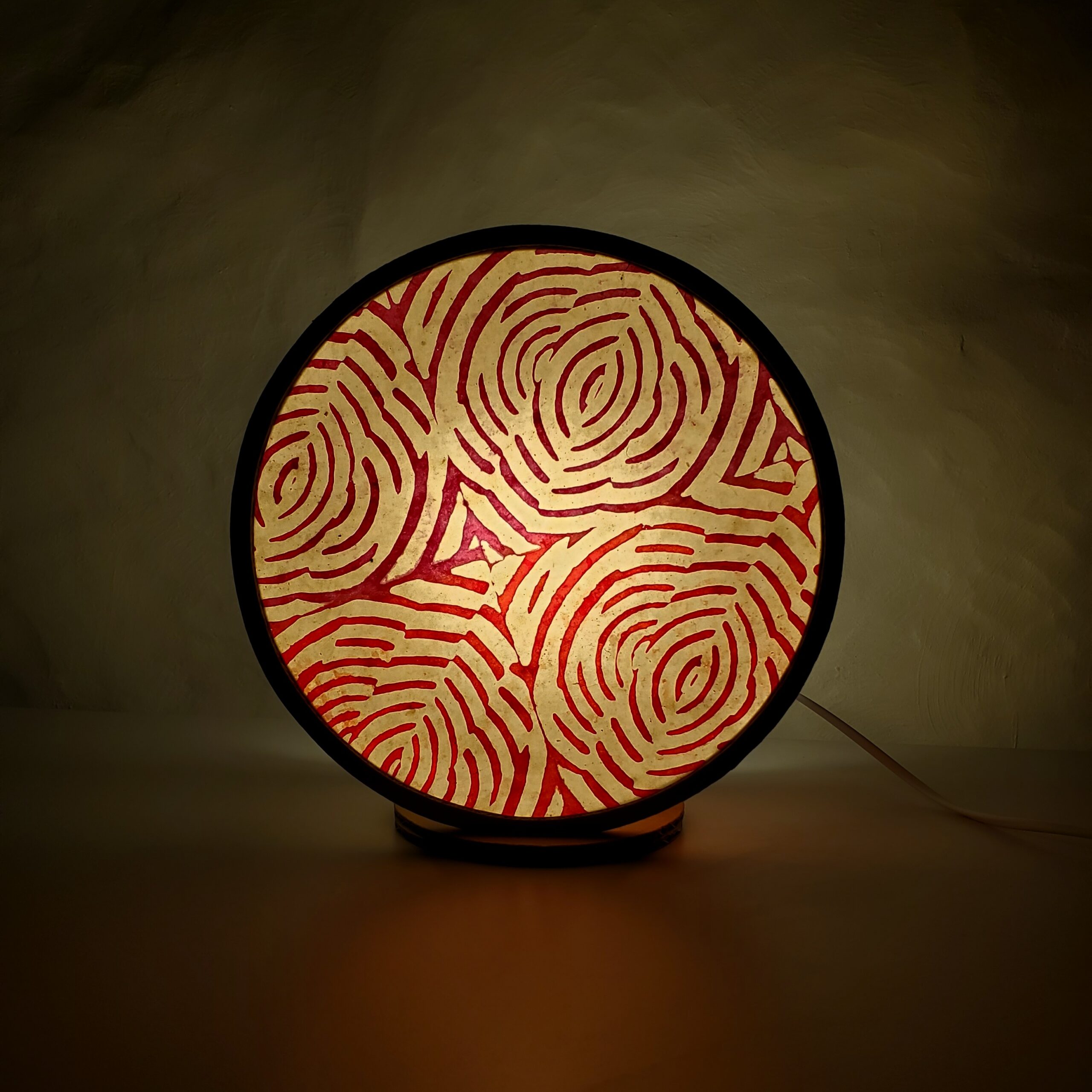 Lampe "Tambourin" en carton et papier Népalais Multicouleurs – Image 5