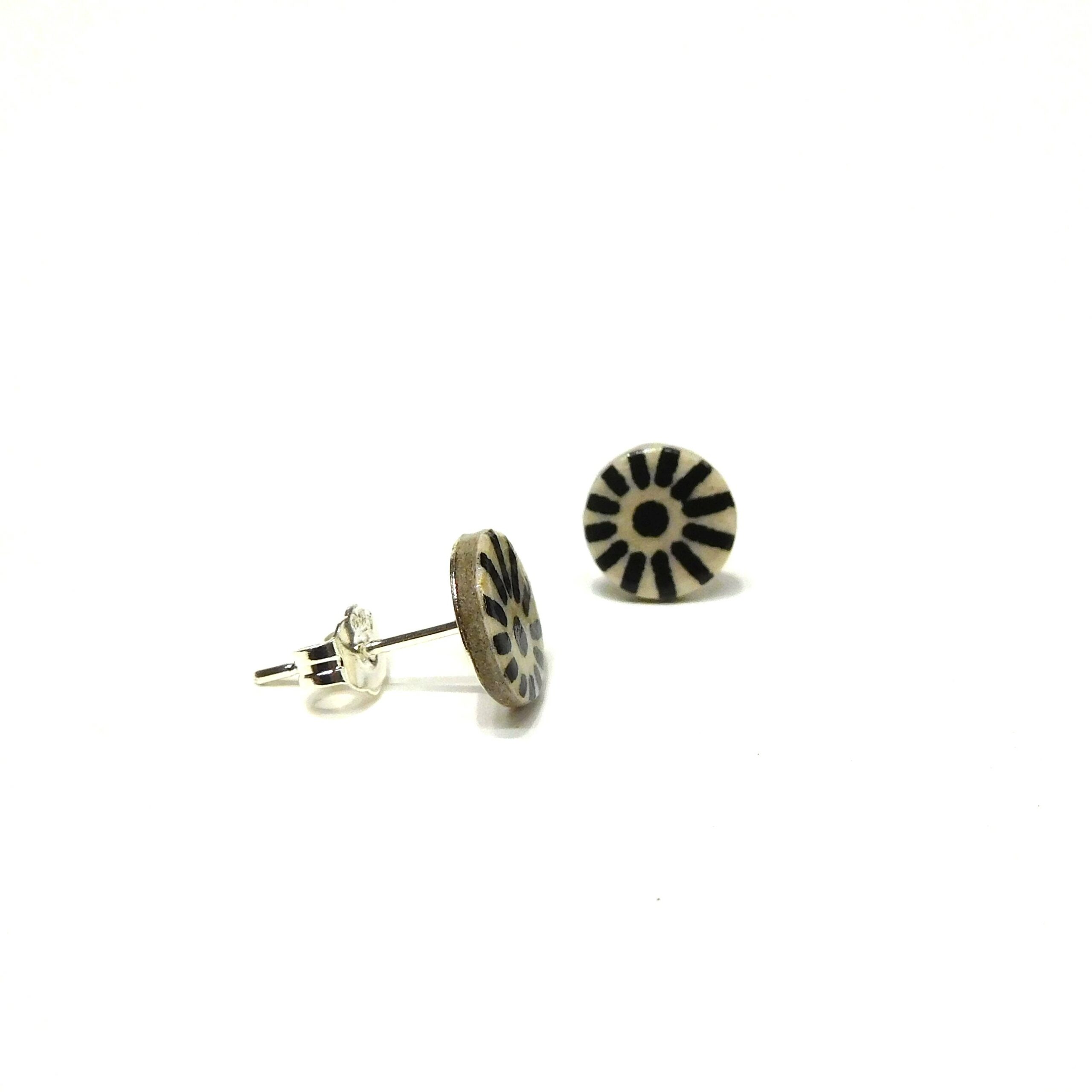Boucles d'oreille en carton - Puces d'oreille - Blanc étoile - Argent 925 – Image 2
