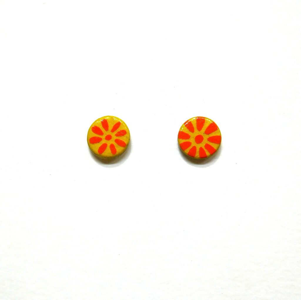 Boucles d'oreille en carton - Puces d'oreille - Jaune et Fleurs Orange - Argent 925