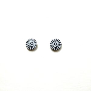 Boucles d'oreille en carton - Puces d'oreille - Soleil Noir et Blanc - Argent 925 – Image 1