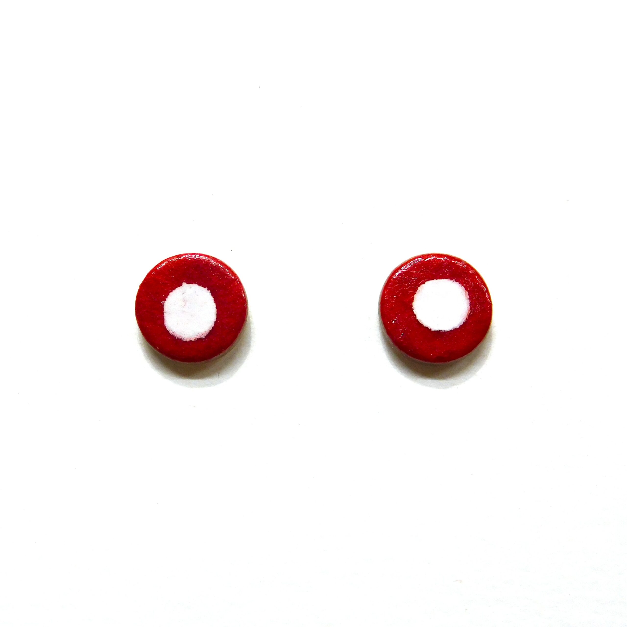 Boucles d'oreille en carton - Puces d'oreille - Rouge à pois blanc - Argent 925 – Image 1