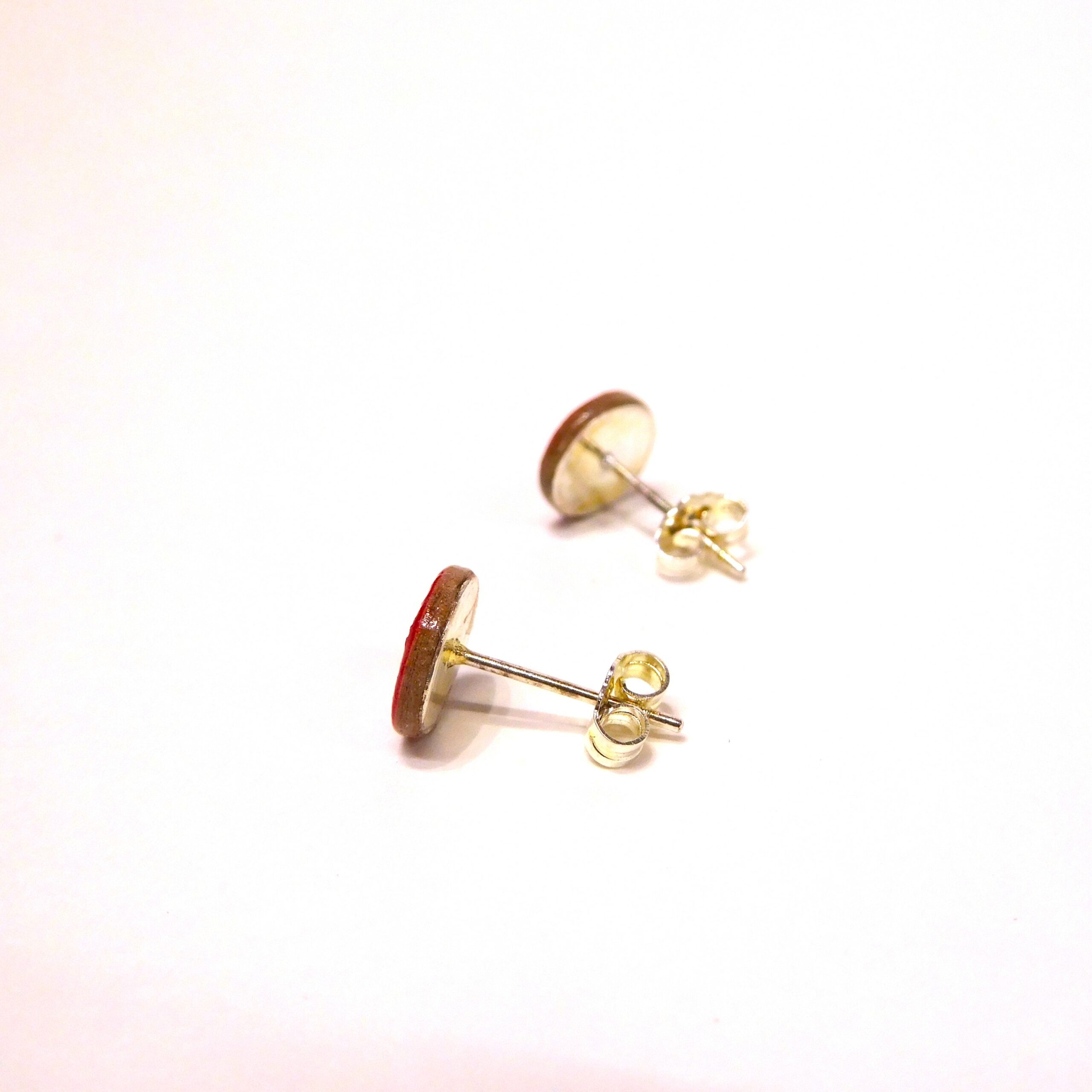 Boucles d'oreille en carton - Puces d'oreille - Rouge à pois blanc - Argent 925