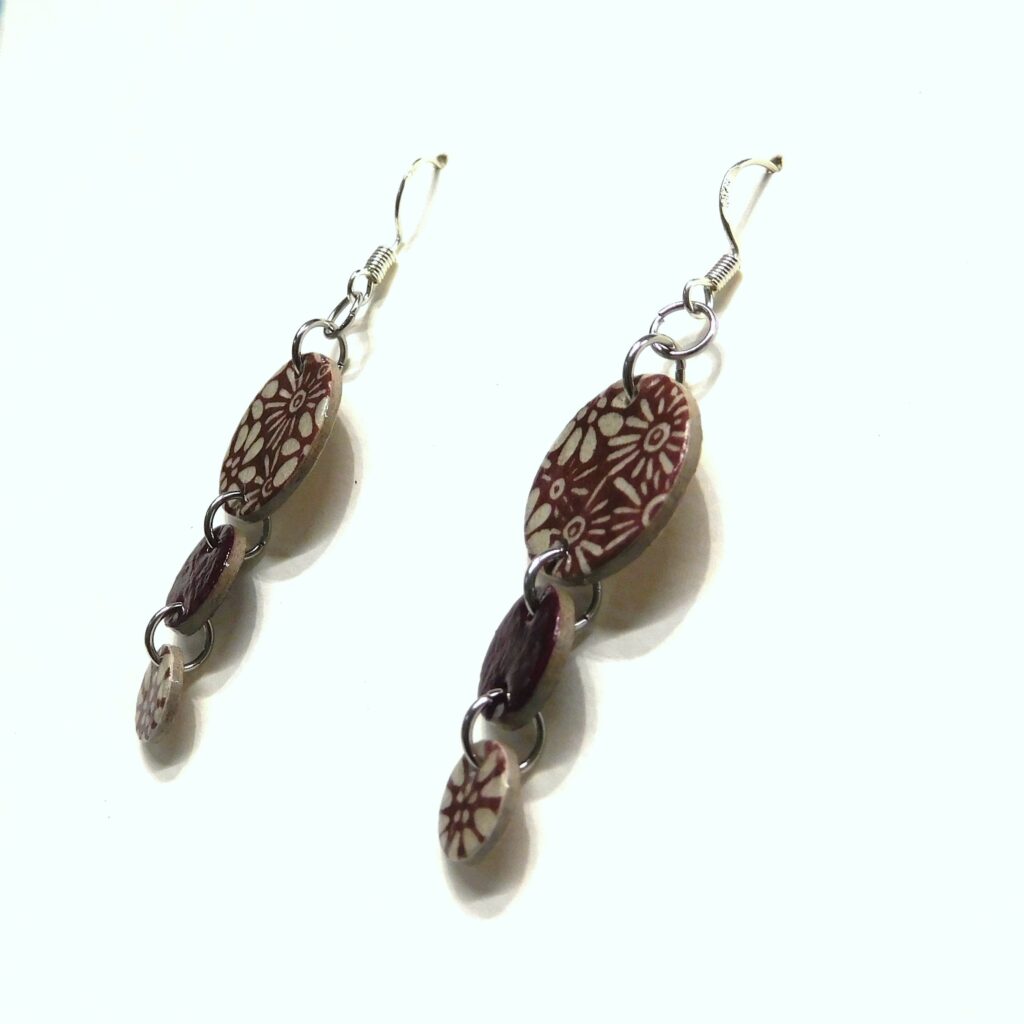 Boucles d'oreille en carton - Grappe - Fleurs Bordeaux - Argent 925