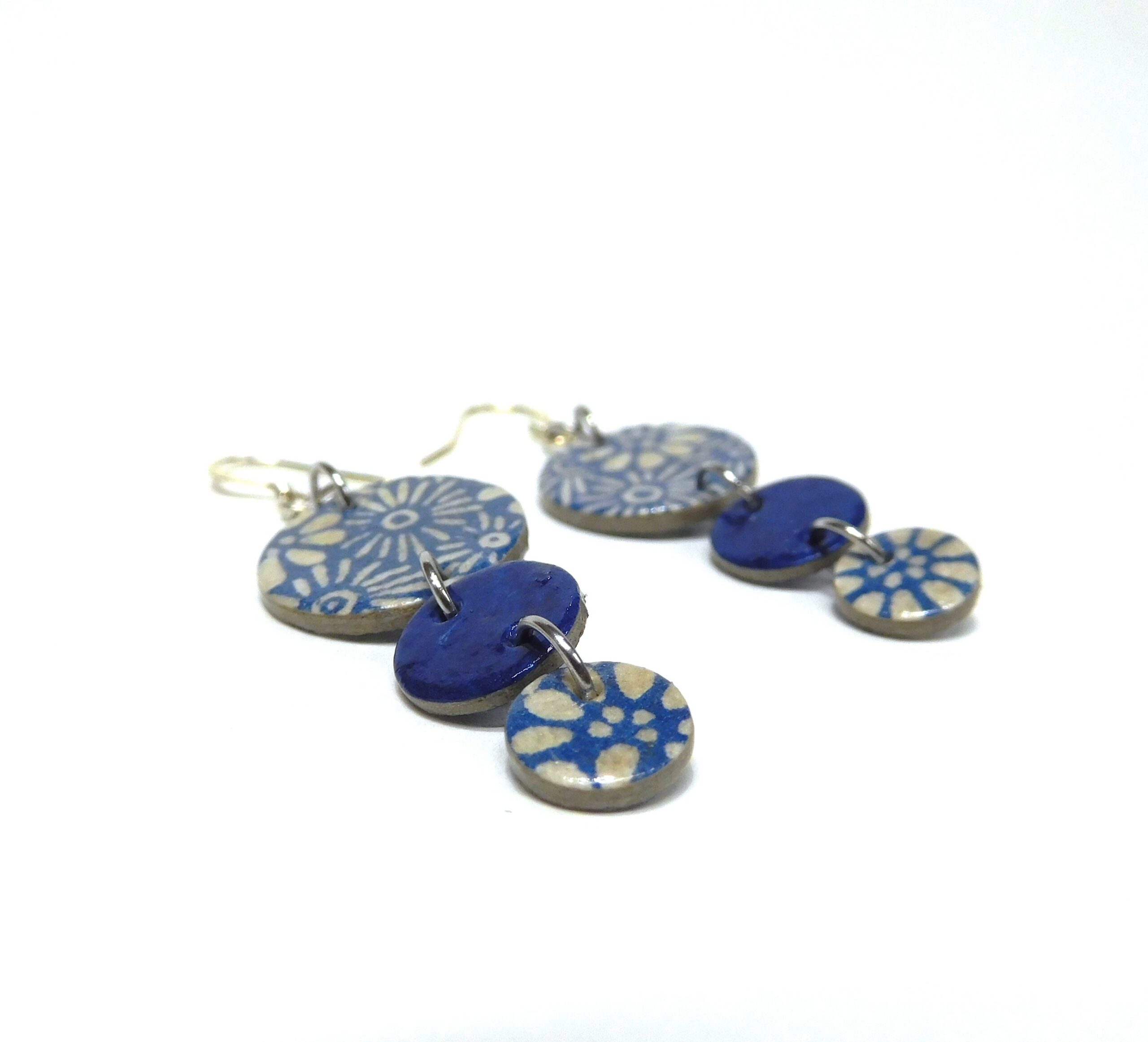 Boucles d'oreille en carton - Grappe - Fleurs Bleu-Porcelaine - Argent 925 – Image 4