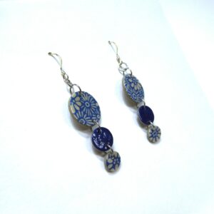 Boucles d'oreille en carton - Grappe - Fleurs Bleu-Porcelaine - Argent 925 – Image 3