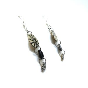 Boucles d'oreille en carton - Grappe - Blanc Étoile/Noir - Argent 925 – Image 3