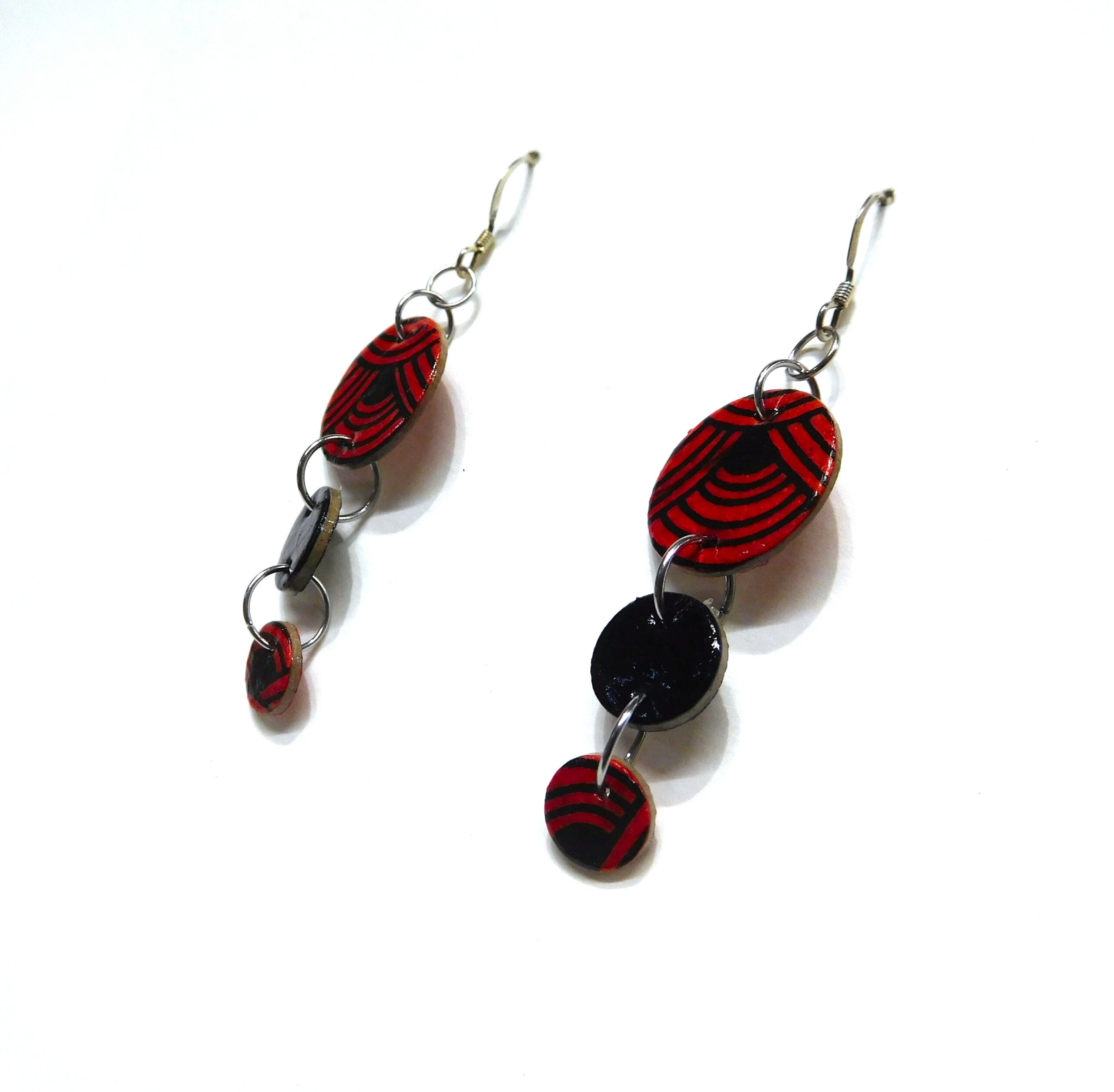Boucles d'oreille en carton - Grappe - Rouge Nœuds/Noir - Argent 925 – Image 2
