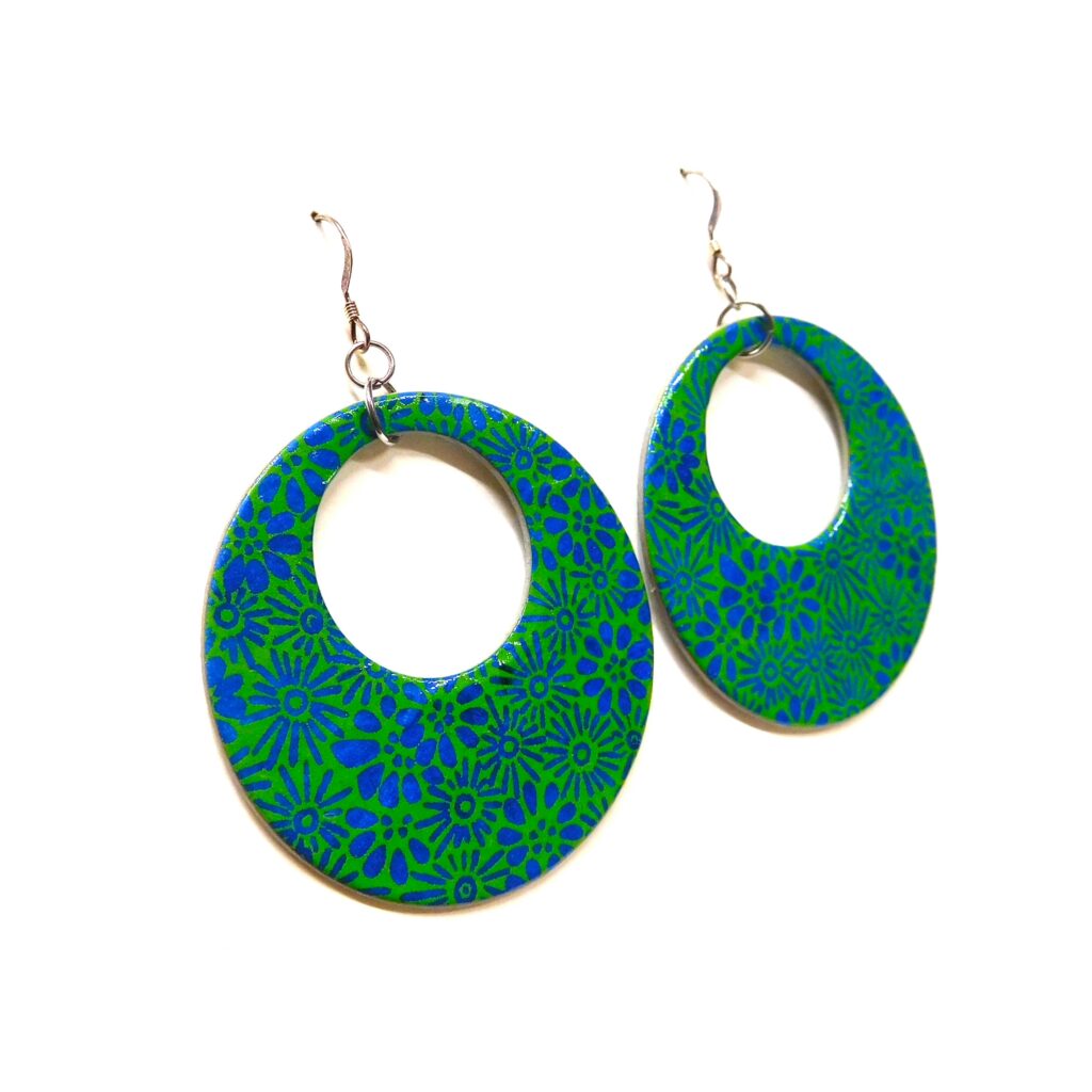 Boucles d'oreille en carton - Grandes Créoles - Fleurs Vert/Bleu - Argent 925