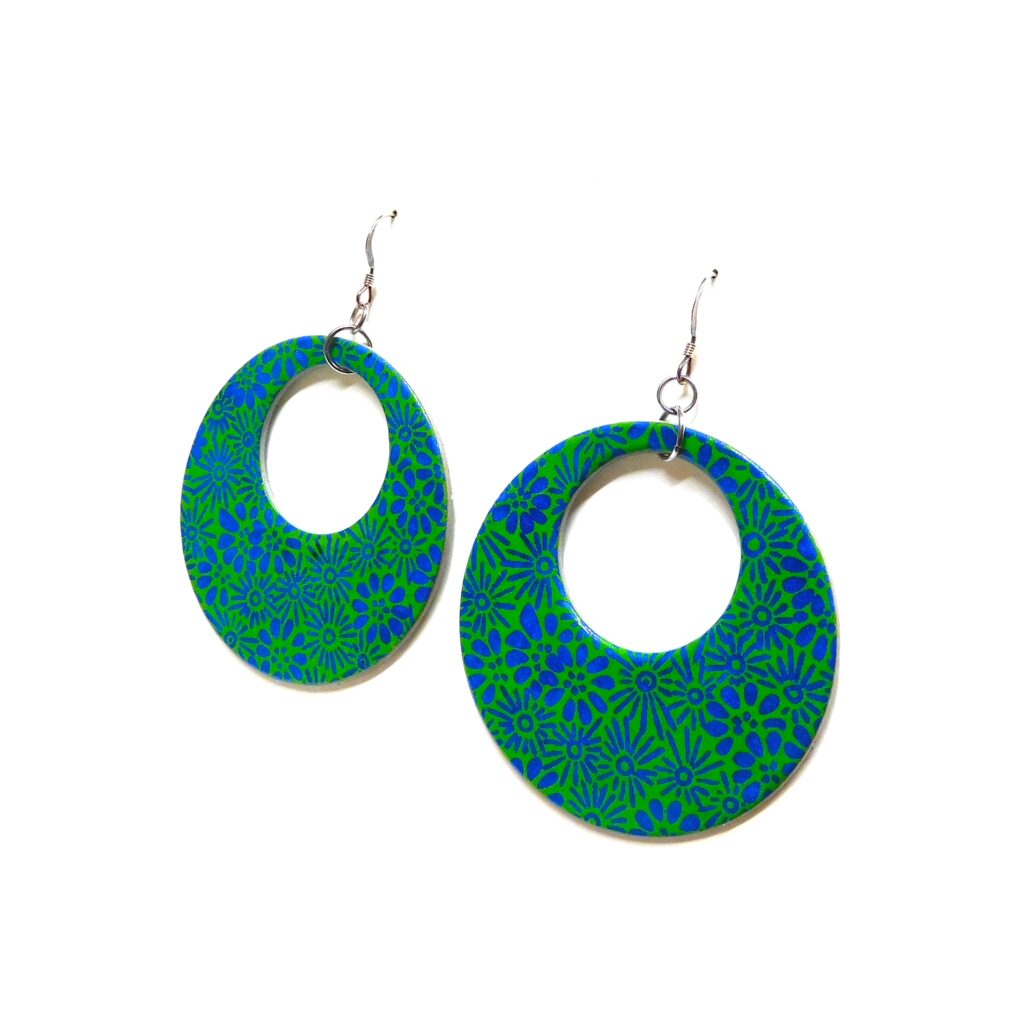 Boucles d'oreille en carton - Grandes Créoles - Fleurs Vert/Bleu - Argent 925