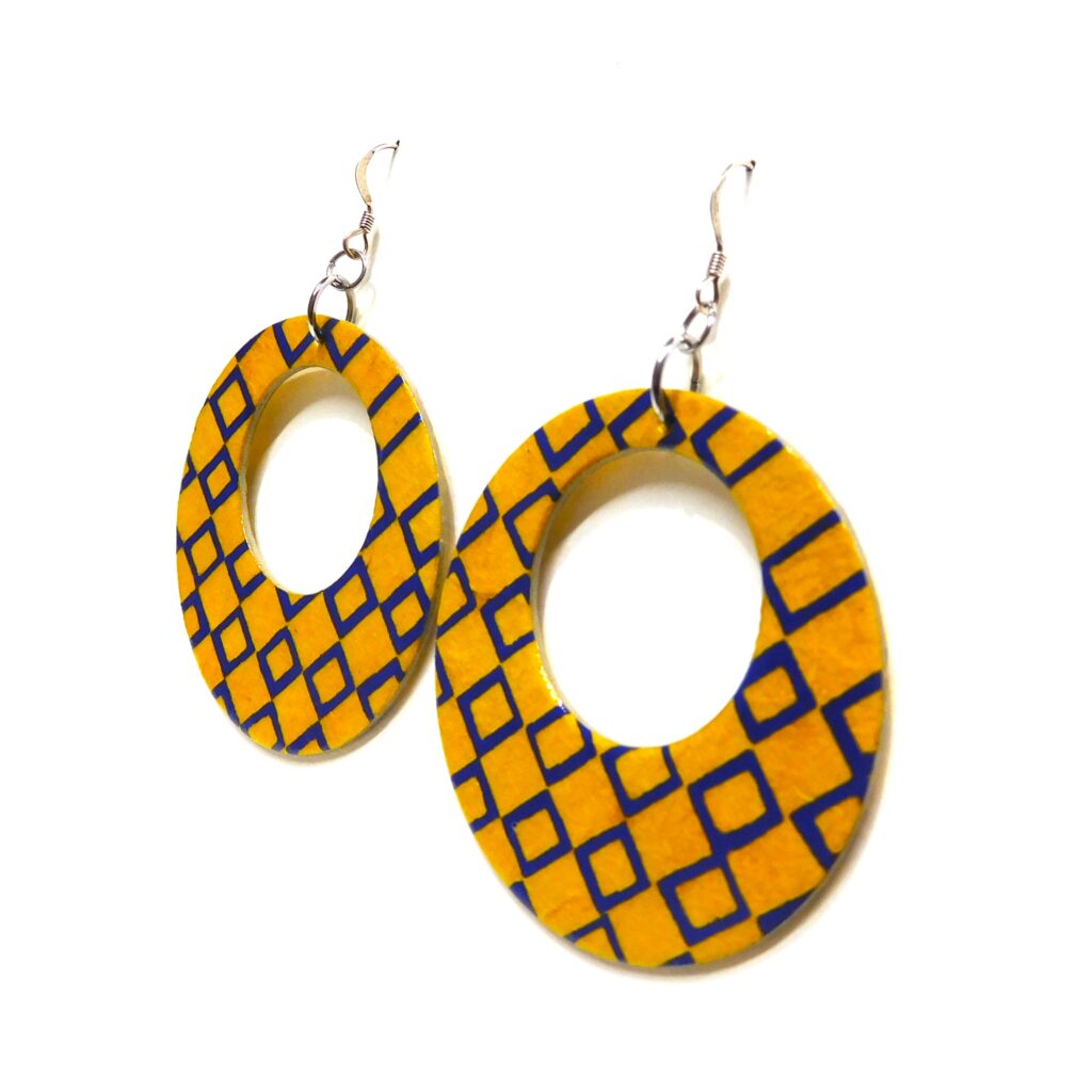 Boucles d'oreille en carton - Grandes Créoles - Jaune et petits carrés Bleus - Argent 925