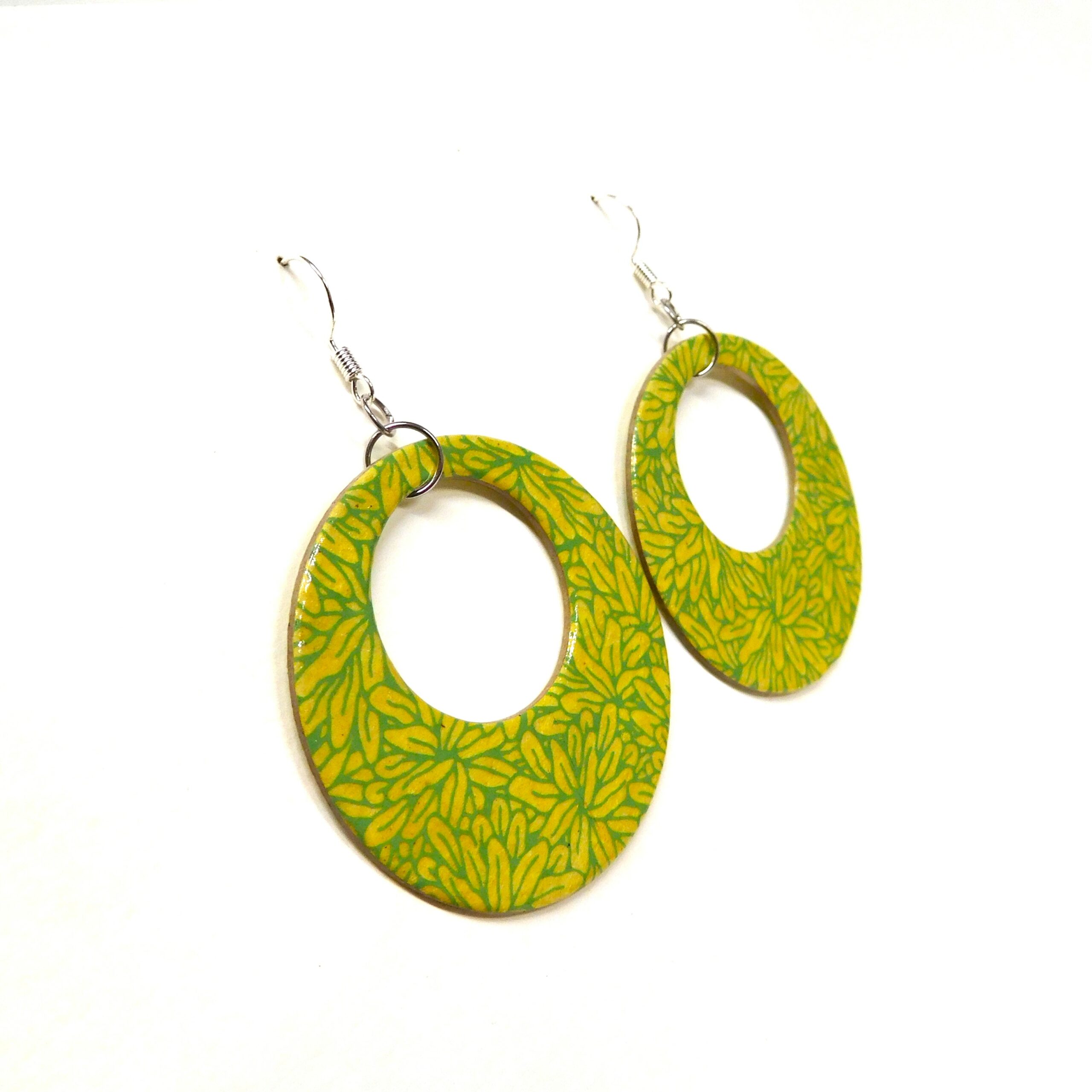 Boucles d'oreille en carton - Grandes Créoles - Feuilles Vert Anis - Argent 925