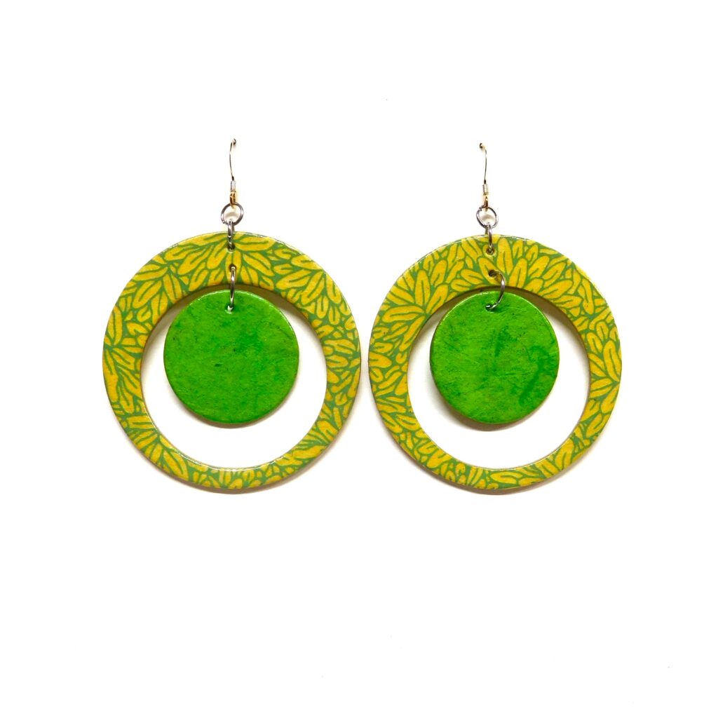 Boucles d'oreille en carton - "Grandes créoles plus une" - Feuilles Vert Anis/Vert Prairie - Argent 925