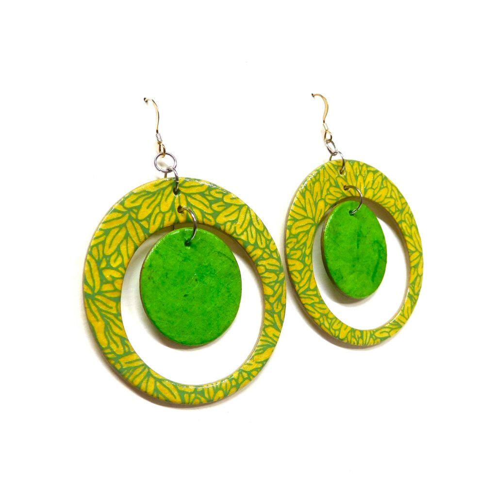 Boucles d'oreille en carton - "Grandes créoles plus une" - Feuilles Vert Anis/Vert Prairie - Argent 925